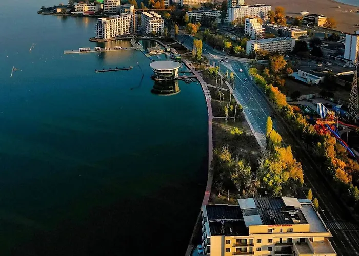 La 4 Minute De Plaja アパート