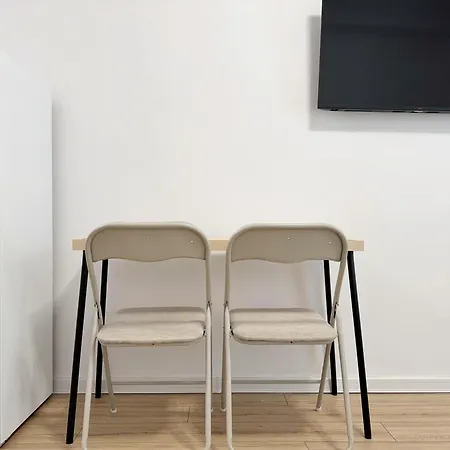 La 4 Minute De Plaja Apartman Konstanca